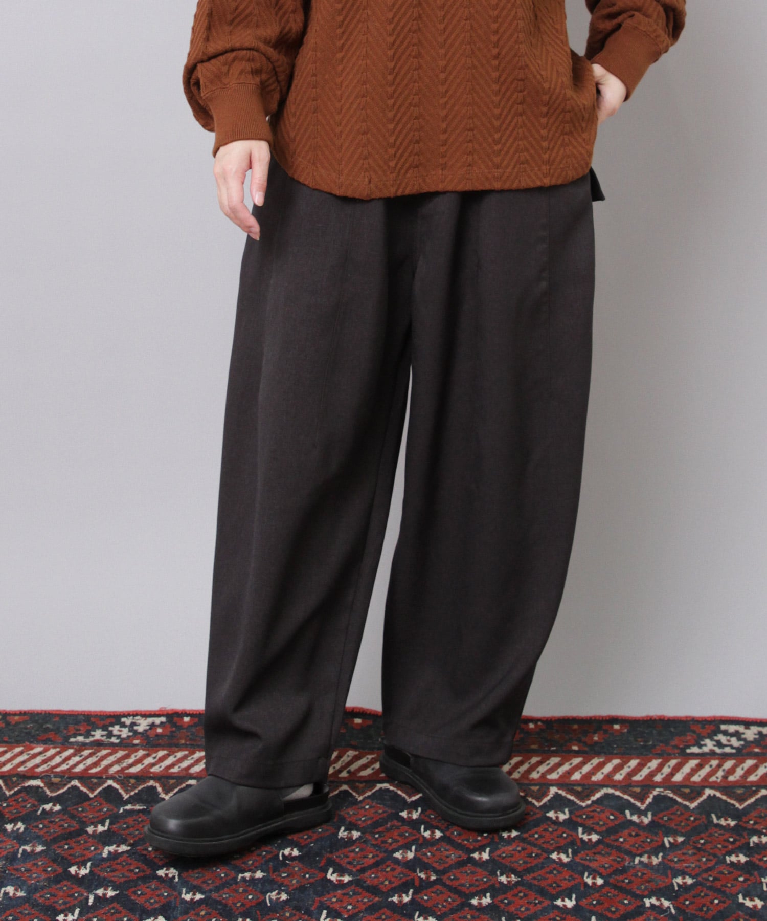 R4397 F.ワークのウールライクバルーンパンツ