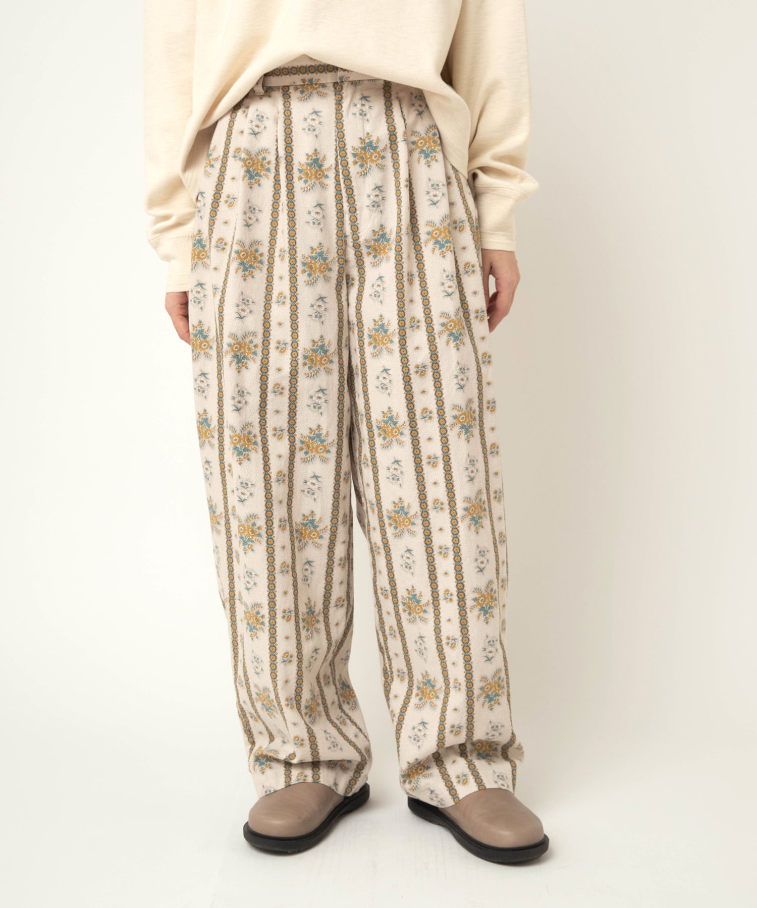 【2月中旬納期】R4428 フラワーストライプ3タックパンツ