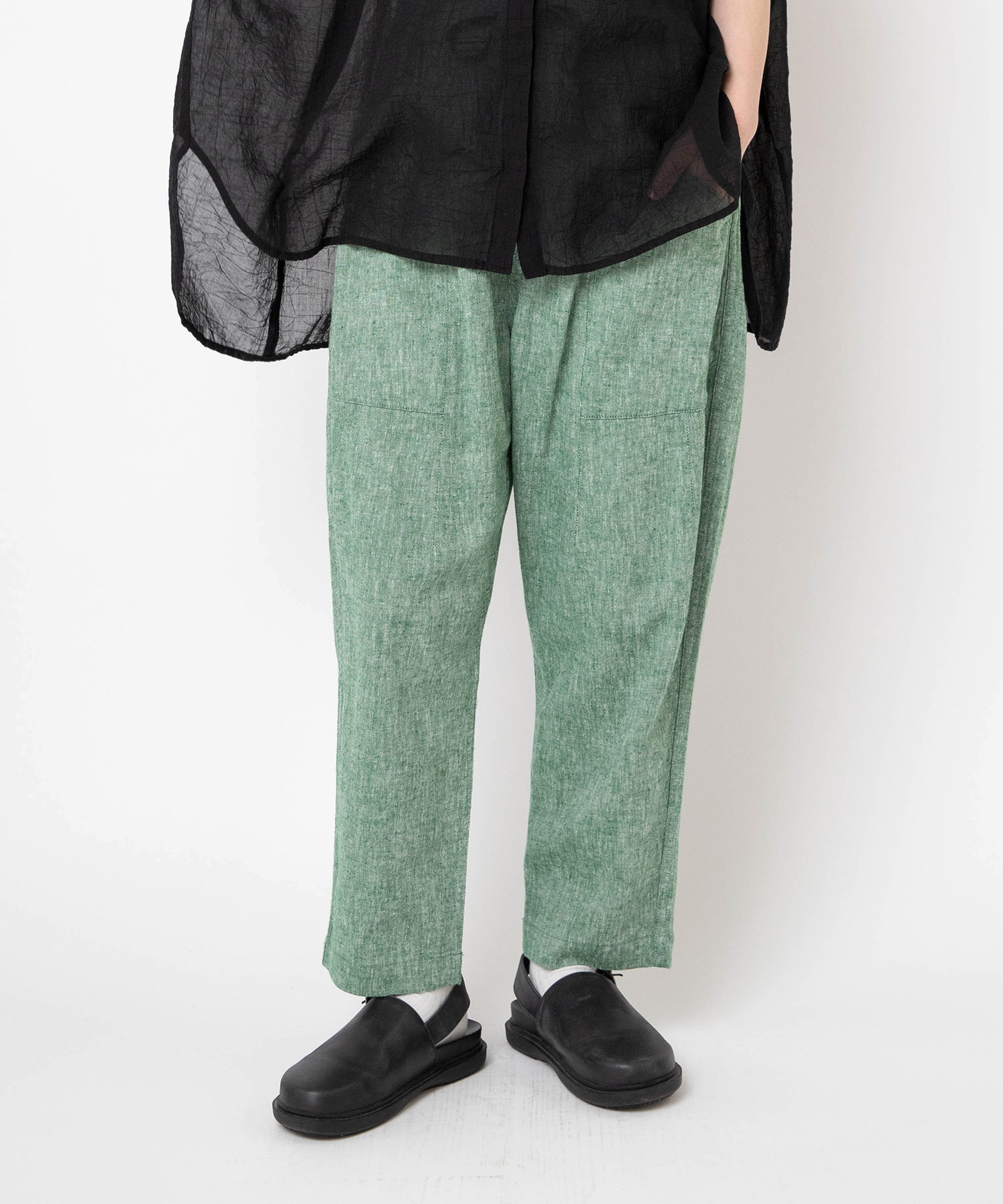 R4439 レーヨンリネンクロップドアトリエパンツ
