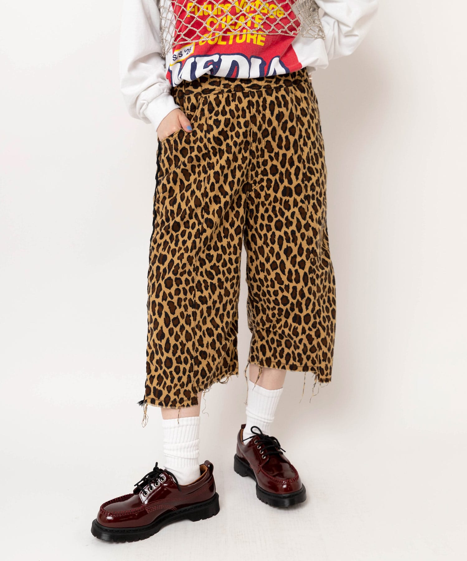 【3月中旬納期】R4440 ウェービーテープクロップドパンツ