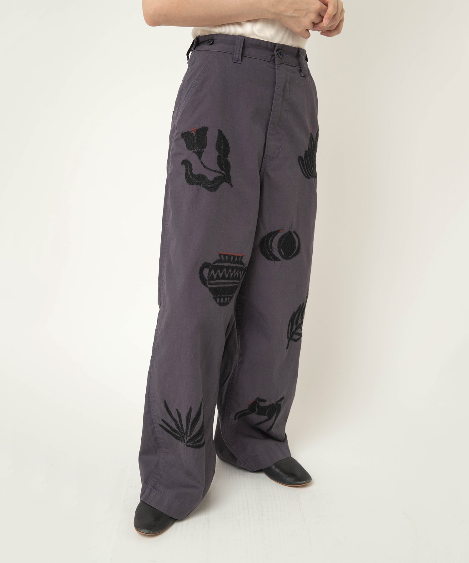 【3月上旬納期】R4444 エンブロイダリーパンツ