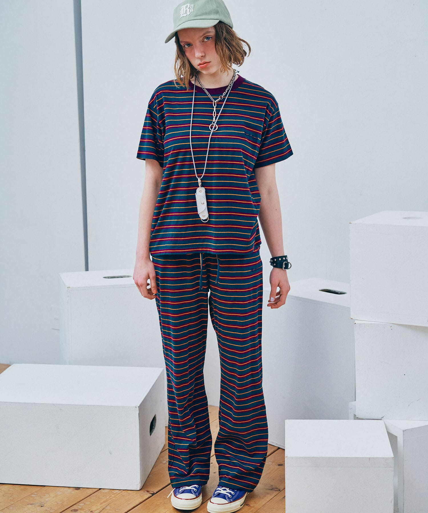 R4446 マルチボーダーイージーパンツ