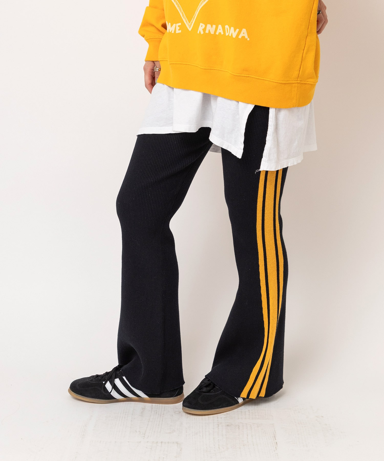 【11月中旬納期】R4504 ラインリブメガフレア