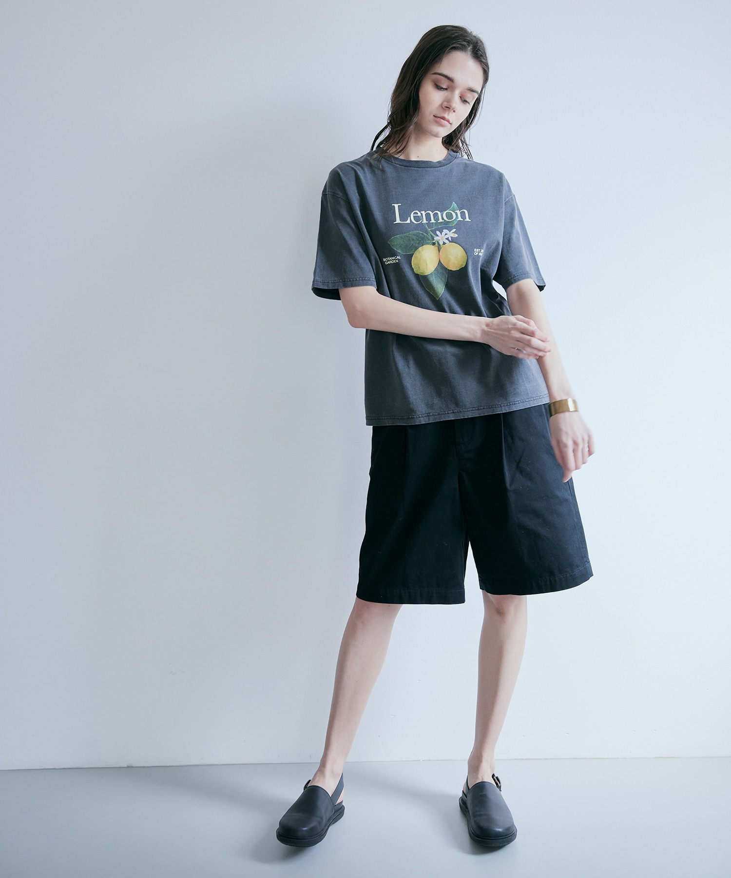T1012 ワイドフォルムショートパンツ