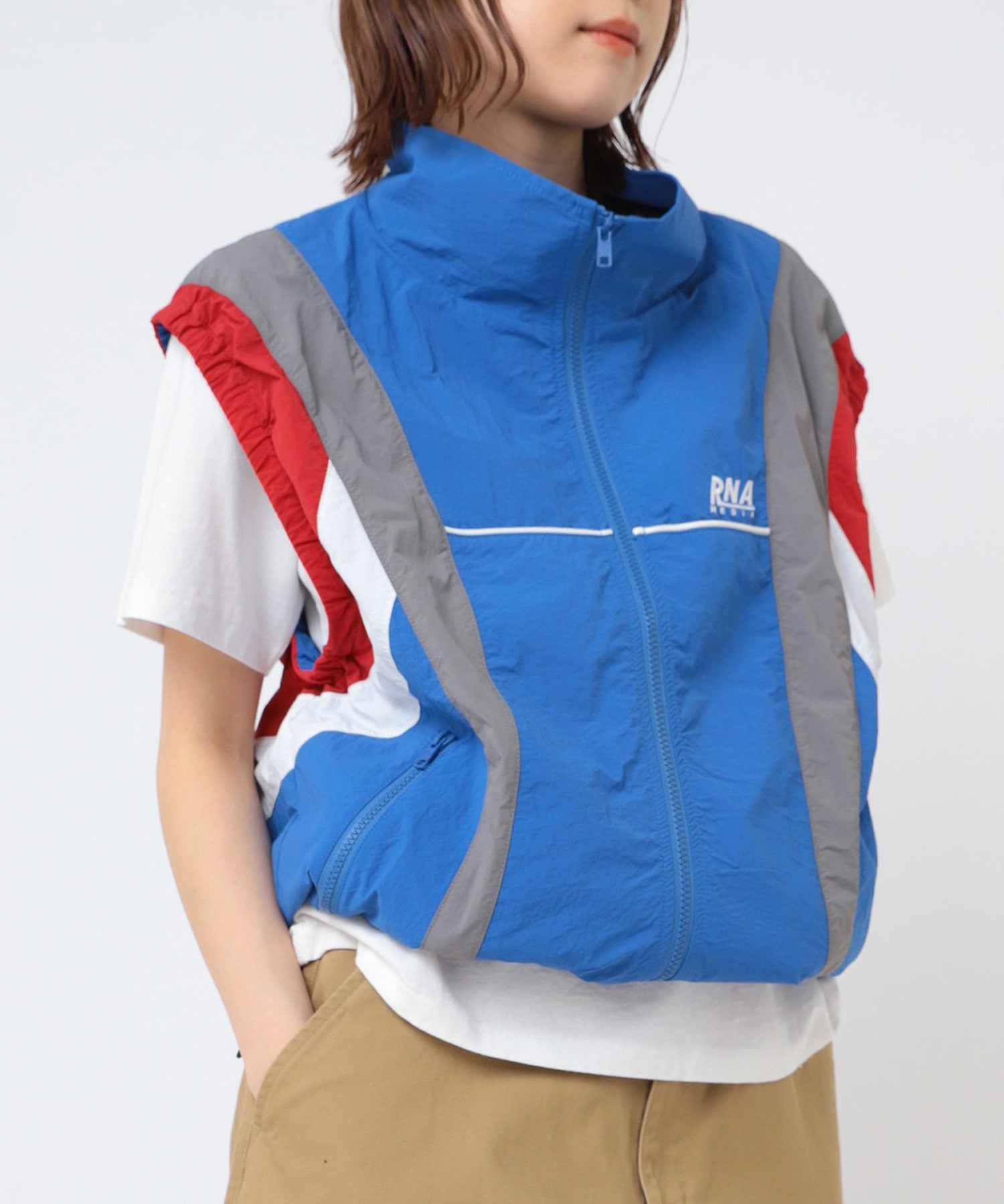 V0164 スウィッチングトレベスト